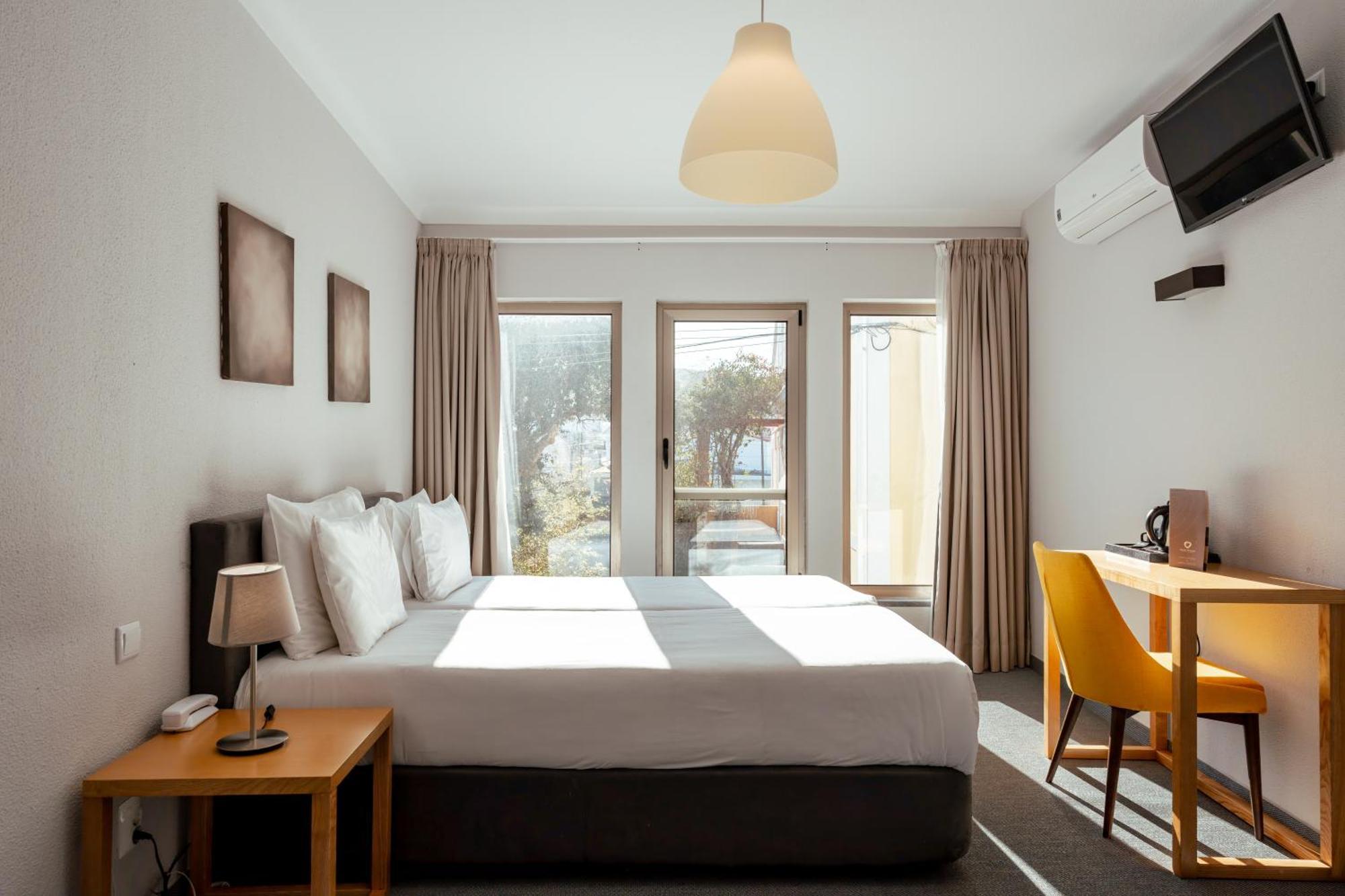 Agua D'Alma Hotel Фож-ду-Арелю Екстериор снимка